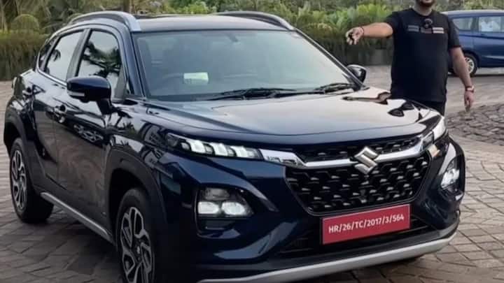 कई बार लोगों को लगता है कि नई गाड़ी खरीदी है. लेकिन पुरानी गाड़ी अब नहीं इस्तेमाल कर रहे. तो उसका फास्टैग इसमें लगा लें. तो ऐसा नहीं हो सकता. नियम के मुताबिक एक फास्टैग सिर्फ उसी गाड़ी के लिए वैध होता है. जिसके रजिस्ट्रेशन नंबर और डॉक्युमेंट्स से वह लिंक है.