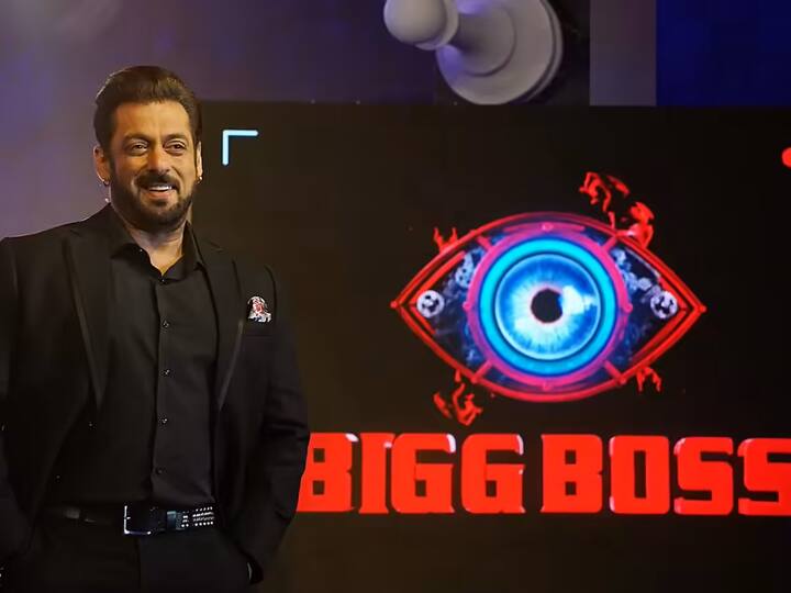 जब उस एक्ट्रेस को पता चला तो वो और भी ज्यादा मेंटली तौर से टूट गई और खुद को वॉशरूम में बंद करके आत्महत्या की धमकी दी थी. लेकिन बाद में साइकोलॉजिस्ट की मदद से उसे कंट्रोल किया गया.