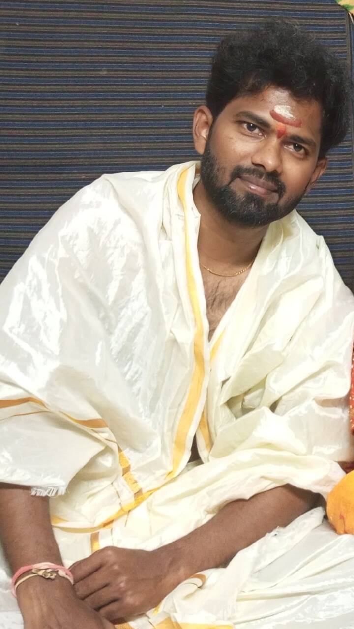 Sigachi Tragedy : సిగాచీ దుర్ఘటనలో 8 మృతదేహాలు దొరకని విషాదం.. కుటుంబాలకు తీరని వేదన! యాజమాన్యం తీరుపై ఆగ్రహం