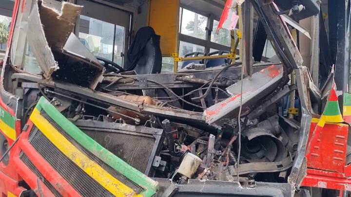 त्यापूर्वी वनराई पोलिसांनी बसचालकाला ताब्यात घेतले आहे.