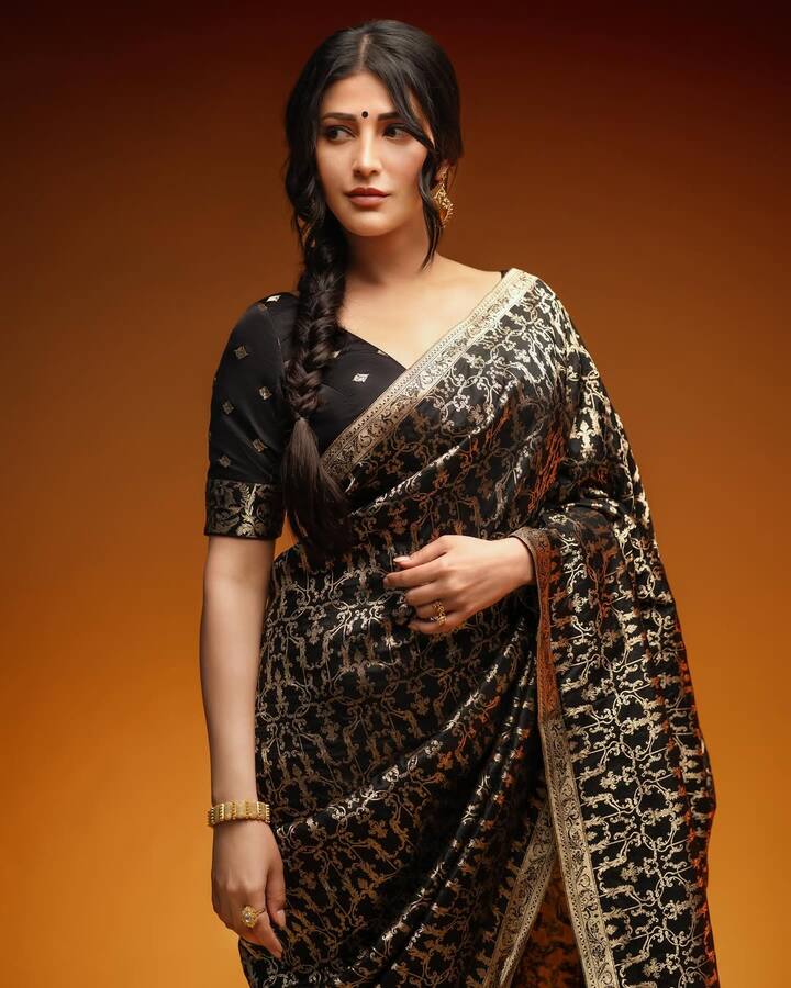 रणबीर अल्लाहबादिय़ा के पॉडकास्ट में श्रुति ने कहा कि वो विक्का धर्म को मानती हैं, जिसमें जादू-टोना होता है.