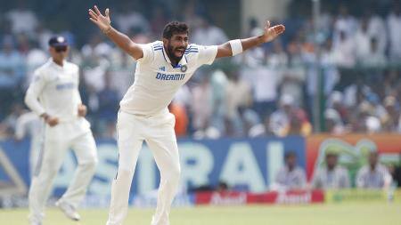 खरं तर, आता तो इंग्लंडच्या भूमीवर सर्वाधिक कसोटी बळी घेणारा दुसरा भारतीय गोलंदाज बनला आहे.
