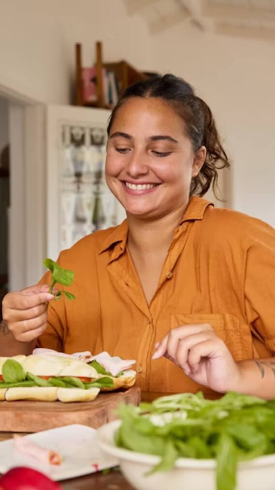 तुम्ही दररोज किती कॅलरी घेताय? आणि खरंच किती लागतात?