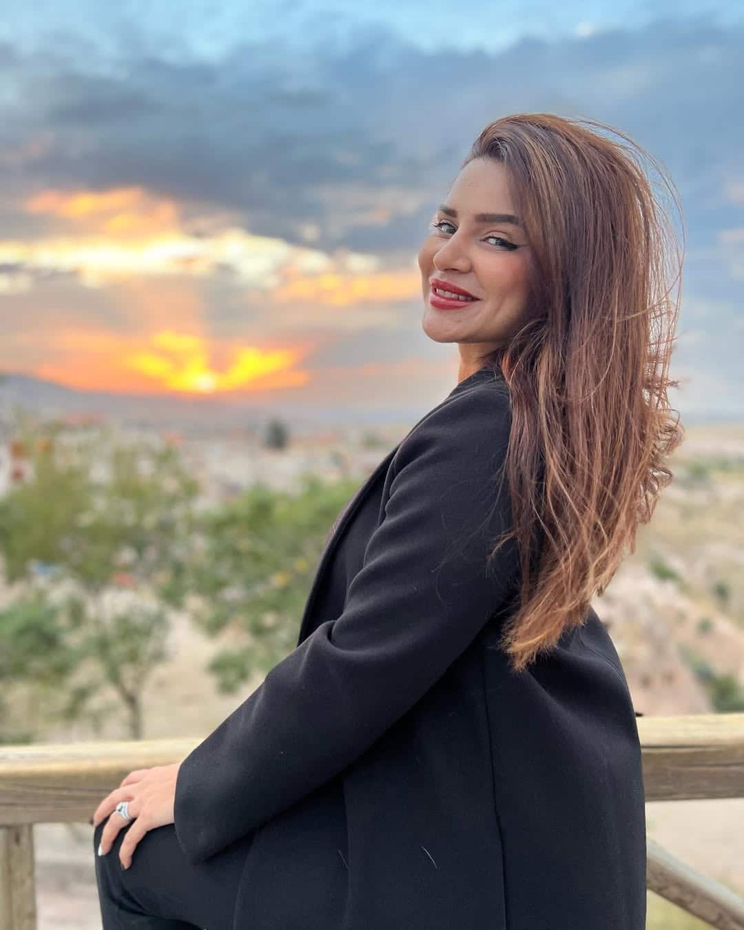 Aashka is 39 years old and has married foreign boys. The actress has also become the mother of a son.