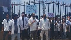 बिहार वेटरिनरी कॉलेज में छात्र को गोली मारने के विरोध में प्रदर्शन, स्टूडेंट्स ने लगाए डीन पर आरोप, कहा- नहीं सुनी जाती हमारी