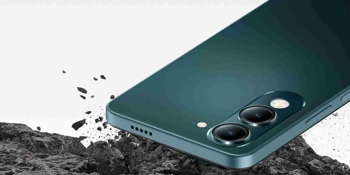 Vivo Y19e को आप 7,998 रुपये में खरीद सकते हैं, जो बैंक ऑफर के साथ 7,200 रुपये तक सस्ता हो सकता है. इसमें 6.74 इंच डिस्प्ले, 5500mAh बैटरी, 15W फास्ट चार्जिंग और Unisoc T7225 प्रोसेसर मिलता है. कैमरा सेटअप में 13MP रियर और 5MP फ्रंट कैमरा शामिल है.