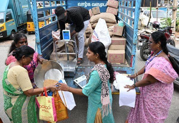 ஹாப்பி! இனி வீடு தேடி வரும் ரேஷன் பொருட்கள்.. தேதியை குறிச்சுக்கோங்க மக்களே