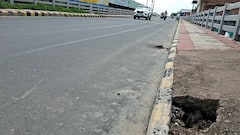 बलिया में 17 करोड़ का पुल बना लेकिन रास्ता अधूरा, बांस की सीढ़ियों से रोज़ गुजरने को मजबूर ग्रामीण