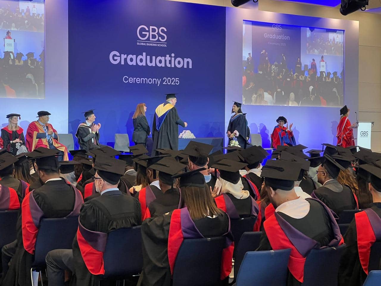 GBS UK Graduation Ceremony:বিভিন্ন কোর্স থেকে গ্র্যাজুয়েট হলেন গ্লোবাল ব্যাঙ্কিং স্কুল UK-র প্রায় ২০০০ পড়ুয়া