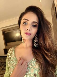 Sreemukhi: లెహంగాలో అందాల జాబిలమ్మ - శ్రీముఖి క్యూట్ లుక్స్‌‌కు ఫిదా కావాల్సిందే...