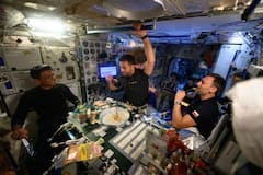 घर वापसी से पहले स्पेस में शुभांशु शुक्ला ने की पार्टी,  सामने आईं दिलचस्प तस्वीरें