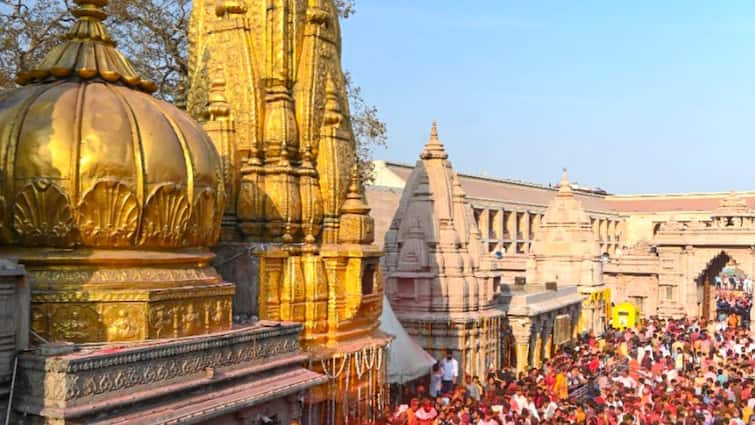 VIP Darshan Suspended At Varanasi’s Kashi Vishwanath Temple Till This Date