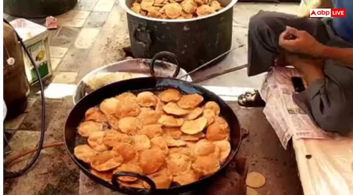 After this, King Svet asked his dynasty to come in dreams and donate food. It is believed that Bhandare started since then. Therefore, every person must donate food or bhandara according to the commentary in his life.