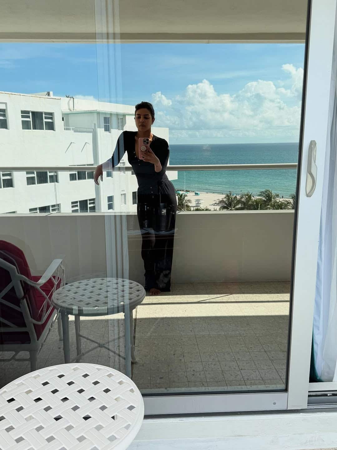 Violet nuda 793K Followers, 606 Following, 38 Posts - Lydia