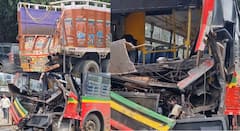 Mumbai Accident News:मुंबईच्या पश्चिम द्रुतगती महामार्गावर मोठा अपघात; उभ्या ट्रकला बेस्ट बसची मागून जोरदार धडक