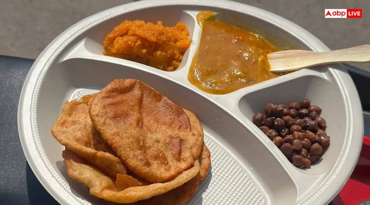 भंडारा कराने को शास्त्रों में पुण्य का कार्य माना गया है. खासकर सावन माह में भंडारा कराना कई गुना पुण्यकारी होता है. इस पवित्र माह में भंडारा कराने से दान और सेवा का भाव जागृत होता है, जिससे आत्मिक शांति प्राप्त होता है.