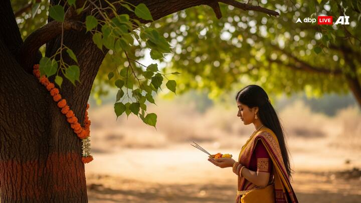 सनातन धर्म के मुताबिक पीपल का पेड़ काफी गुणकारी होता है. इसकी जड़ों में ब्रह्मा जी का वास होता है. टहनियों में श्रीहरि और पत्तों में भगवान शिव का वास होता है.