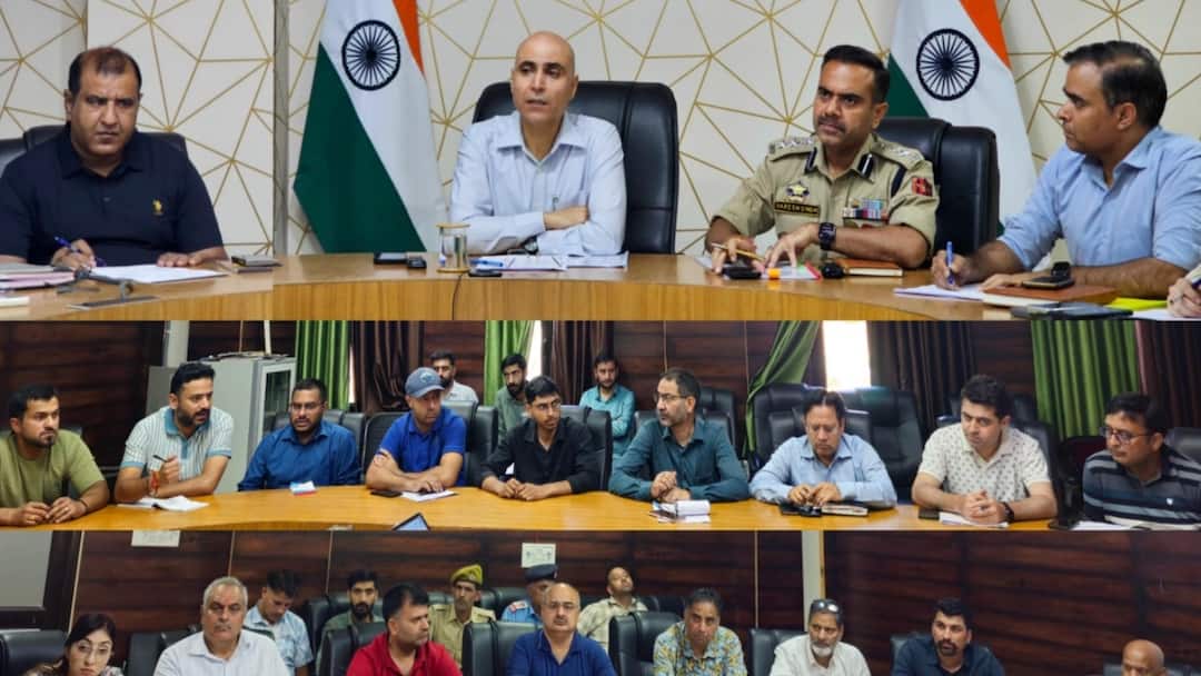 Jammu: मचैल माता यात्रा में तीर्थयात्रियों को मिलेंगी बेहतर सुविधाएं, क्या हैं किश्तवाड़ प्रशासन की तैयारियां? Jammu Kashmir Kishtwar Machail Mata Yatra Preparation Review DC Pankaj Kumar Sharma ann Jammu: मचैल माता यात्रा में तीर्थयात्रियों को मिलेंगी बेहतर सुविधाएं, क्या हैं किश्तवाड़ प्रशासन की तैयारियां?