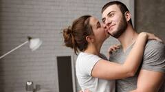 'ਲਵ ਬਾਈਟ' ਨਾਲ ਮੌਤ ਦਾ ਖ਼ਤਰਾ! ਜਾਣੋ ਕਿਵੇਂ 'ਹਿੱਕੀ' ਤੋਂ ਮਿਲਦਾ ਸਟ੍ਰੋਕ? ਇੰਝ ਰੁਕ ਸਕਦੈ ਸਾਹ; ਡਾਕਟਰਾਂ ਵੱਲੋਂ ਸਖਤ ਚੇਤਾਵਨੀ...