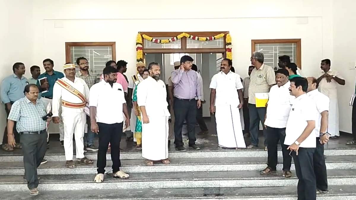 முதல்வர் திறக்க இருந்த சுற்றுலா மாளிகை அவசரகதியில் திறப்பு? காரணம் இதுதான்?  