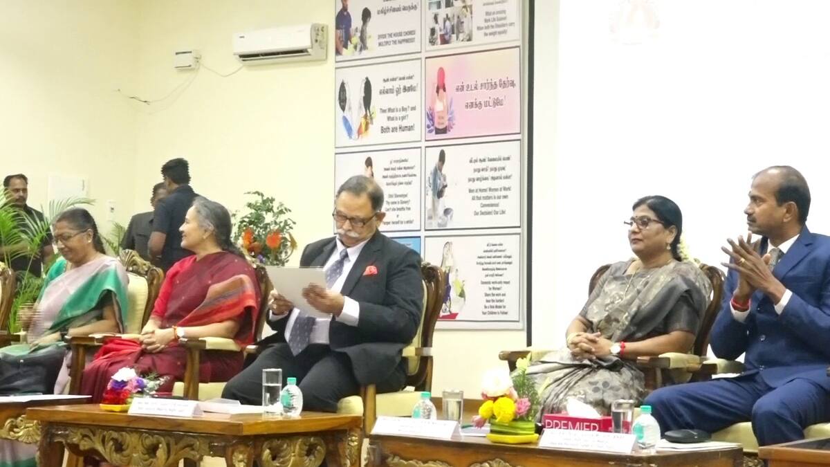 பெண்கள் மீதான வன்முறை: திரையரங்குகள், வணிக வளாகங்களில் விழிப்புணர்வு பதாகைகள்! நீதிபதி வலியுறுத்தல்