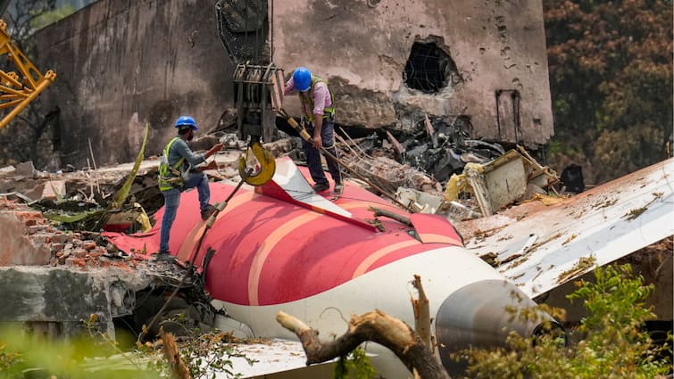 What Is A Fuel Switch? The Critical Cockpit Control At The Center Of Air India Crash Probe