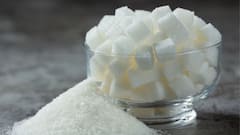 Health Tips: বেশি মিষ্টি খেয়ে ফেলছেন? এই সব লক্ষণ দেখলেই সতর্ক হোন