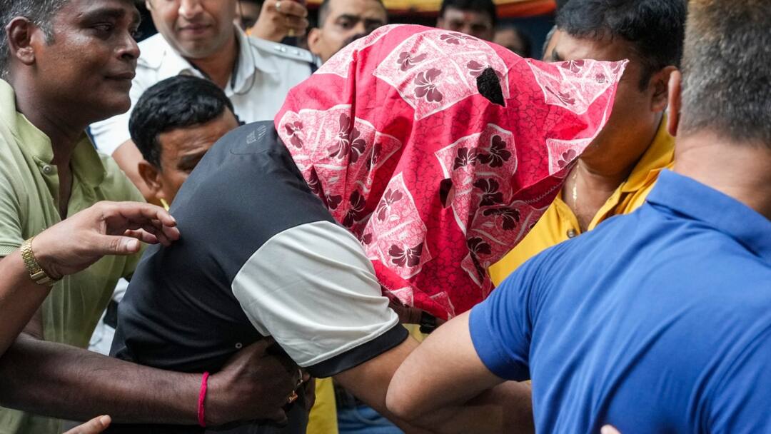 'My Son Is Innocent, Can't Do Such A Dirty Thing': IIM Calcutta Rape Accused's Mother 'My Son Is Innocent, Can't Do Such A Dirty Thing': IIM Calcutta Rape Accused's Mother