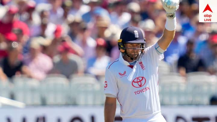 India vs England Test Series: রুট ব্যাট হাতে শতরান হাঁকানোর ফলে ১০টি বাউন্ডারি হাঁকান। তবে শতরান হাঁকানো ছাড়া ক্যাচ ধরার নিরিখে রেকর্ড গড়েছেন রুট।