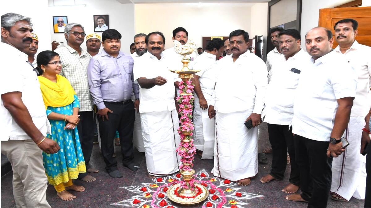 முதல்வர் திறக்க இருந்த சுற்றுலா மாளிகை அவசரகதியில் திறப்பு? காரணம் இதுதான்?  