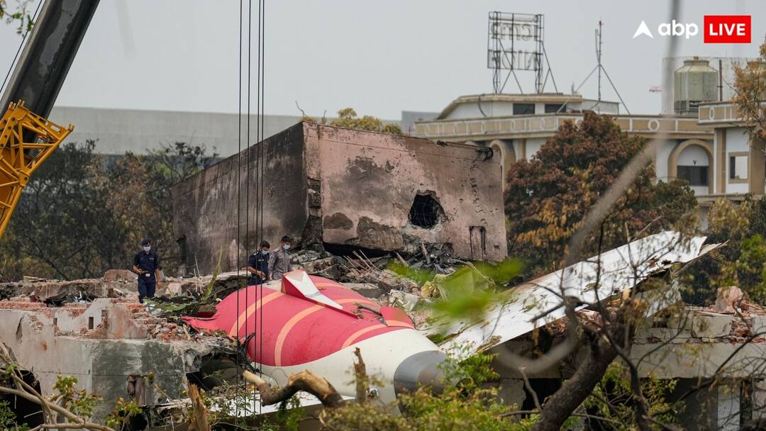 Air India plane crash what happened in last moment know details AAIB report Ahmedabad आखिरी 3 सेकंड में कैसे 'RUN' से 'CUTOFF' हो गया फ्यूल कंट्रोल स्विच? जानें Air India प्लेन क्रैश के आखिरी पलों की कहानी