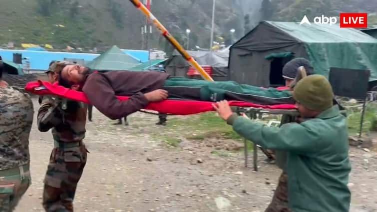 Operation Shiva 2025 Solid arrangements for Amarnath Yatra Indian Army helicopters on standby in case of emergency ann Amarnath Yatra: 8500 जवान, 2 लाख लीटर ऑक्सीजन और हेलीकॉप्टर... क्या है भारतीय सेना का ऑपरेशन शिवा?