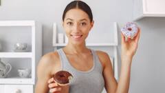 Health Tips: বেশি মিষ্টি খেয়ে ফেলছেন? এই সব লক্ষণ দেখলেই সতর্ক হোন