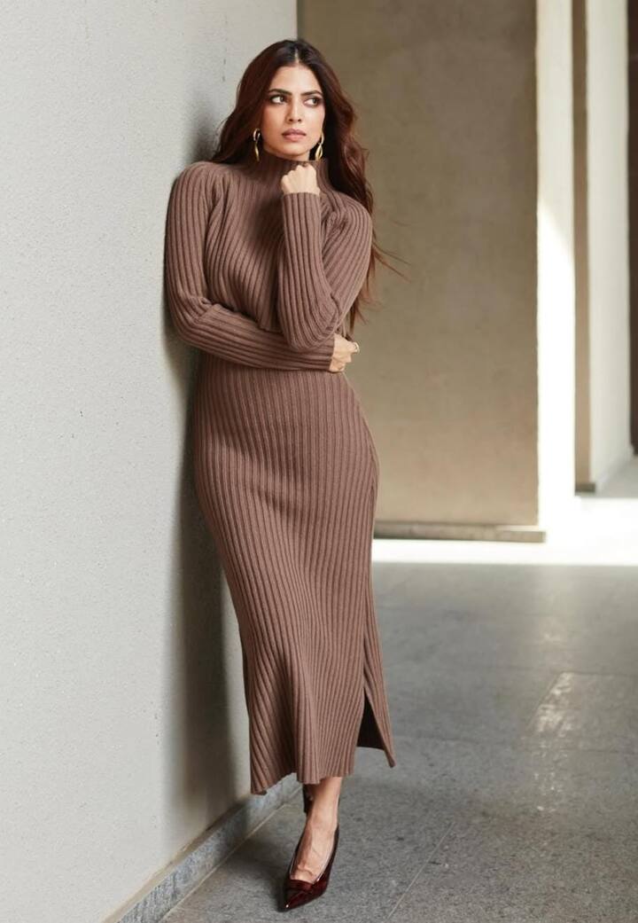 Earthy Elegance, Elevated: Grounded in rich tones and textures, this gown was a subtle showstopper. Brown and silver accents, golden heels, and a sleek hairstyle came together in a look that was polished, poised, and quietly powerful.