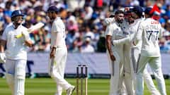 ডাকেটের উইকেট নিয়ে উদ্দাম উচ্ছ্বাস, ইংরেজ ওপেনারকে ধাক্কাই মেরে দিলেন সিরাজ!-ভিডিও