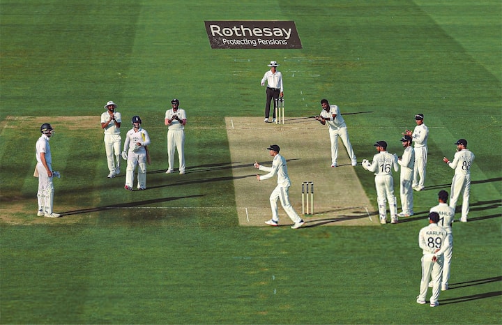 शुभमन गिल आणि जॅक क्रॉलीने एकमेकांना बोट दाखवत शाब्दिक वाद झाला.(Image Credit- ICC)