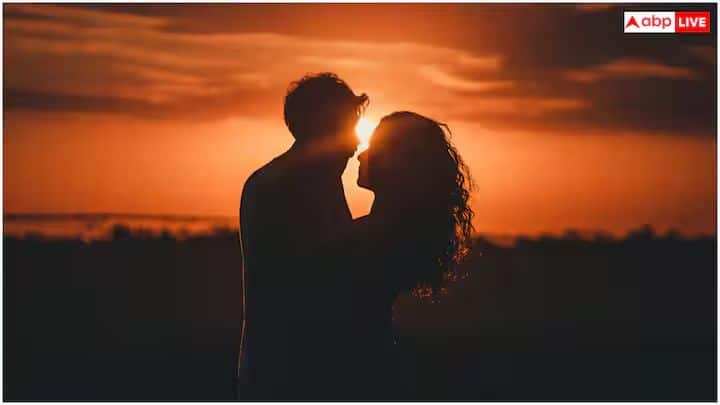 दिल्लीचे संसर्गजन्य रोग विशेषज्ञ डॉ. जतिन आहुजा यांच्या मते, फक्त एकाच जोडीदाराशी शारीरिक संबंध ठेवणे देखील धोकादायक असू शकते. जर तो एचआयव्ही पॉझिटिव्ह असेल तर त्यामुळे समस्या उद्भवू शकतात. यानंतर, जोडीदारांची संख्या वाढत असताना, धोका देखील अनेक पटींनी वाढतो.