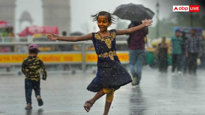 इसके अलावा, सावन महीने का असर भारत के उत्तर-पूर्वी राज्यों में भी देखने को मिलेगा. भारतीय मौसम विभाग ने कहा कि अगले पांच दिनों में असम, मेघालय, नागालैंड, मणिपुर, मिजोरम, त्रिपुरा और अरूणाचल प्रदेश में भी भारी बारिश होने वाली है.