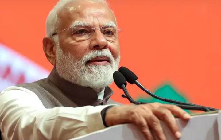 ਕਿਸਾਨ ਯੋਜਨਾ ਦੀਆਂ ਸਾਰੀਆਂ ਕਿਸ਼ਤਾਂ ਪ੍ਰਧਾਨ ਮੰਤਰੀ ਮੋਦੀ ਵੱਲੋਂ ਜਾਰੀ ਕੀਤੀਆਂ ਜਾਂਦੀਆਂ ਹਨ। 18 ਜੁਲਾਈ ਨੂੰ ਪ੍ਰਧਾਨ ਮੰਤਰੀ ਨਰਿੰਦਰ ਮੋਦੀ ਬਿਹਾਰ ਦੇ ਮੋਤੀਹਾਰੀ ਵਿੱਚ ਇੱਕ ਇਕੱਠ ਨੂੰ ਸੰਬੋਧਨ ਕਰਨ ਜਾ ਰਹੇ ਹਨ। ਉਮੀਦ ਕੀਤੀ ਜਾ ਰਹੀ ਹੈ ਕਿ ਉਹ ਇਸ ਦਿਨ ਅਗਲੀ ਕਿਸ਼ਤ ਵੀ ਜਾਰੀ ਕਰ ਸਕਦੇ ਹਨ। ਹਾਲਾਂਕਿ, ਇਸ ਬਾਰੇ ਫਿਲਹਾਲ ਕੋਈ ਅਧਿਕਾਰਤ ਜਾਣਕਾਰੀ ਸਾਹਮਣੇ ਨਹੀਂ ਆਈ ਹੈ।