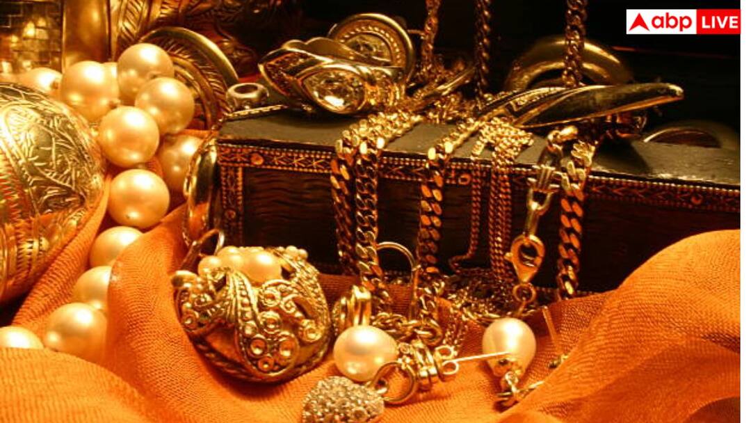 gold prices may fall in the mid term if political and trade risks around the world reduce as per world gold council report पैसे रखें तैयार, सोने की कीमत में आ सकती है बड़ी गिरावट; रिपोर्ट में हुआ खुलासा