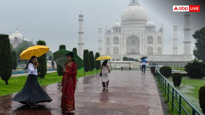 जबकि मौसम विभाग ने केरल, कर्नाटक के तटीय इलाके, केंद्र शासित प्रदेश लक्षद्वीप, बंगाल की खाड़ी के पश्चिमी-मध्य के कुछ हिस्से और बंगाल की खाड़ी के दक्षिण-पश्चिम इलाके के लिए चेतावनी जारी की है. IMD ने कहा कि अगले तीन दिनों तक मछुआरों को इन सभी इलाकों में नहीं जाना चाहिए.