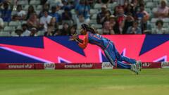 बाज की नजर चीते सी छलांग..., 'सुपरमैन' बनी राधा यादव ने हवा में पकड़ा कमाल का कैच; वीडियो वायरल