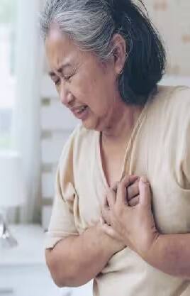 தனியாக இருக்கும்போது மாரடைப்பு ஏற்பட்டால் உயிர் பிழைப்பது எப்படி?