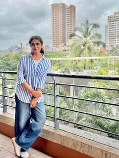 गावाकडची लाडकी आर्ची आता शहरात जाऊन बदलली, रिंकू राजगुरुच्या फोटोंवर कमेंट्सचा पाऊस