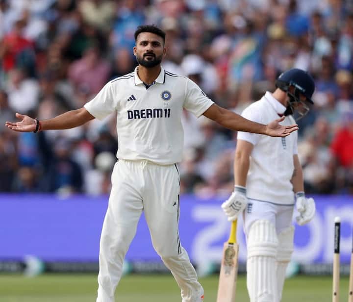 If the Indian team wants to win this match, then they will have to all out England on a score of less than 350. Because the score of 350 has never been chased on this ground.
