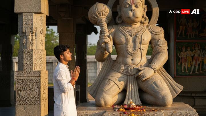 हनुमान चालीसा पाठ करने के बाद 108 बार राम नाम का जाप करने से हनुमान जी अत्यंत खुश होते हैं.