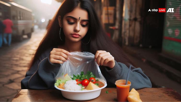 सेहत के लिए कितना खतरनाक है डिब्बा बंद खाना, क्यों है खतरे की घंटी? सेहत के लिए कितना खतरनाक है डिब्बा बंद खाना, क्यों है खतरे की घंटी?