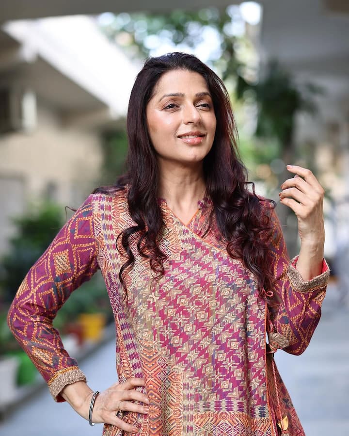 अदाकारा ने 'तेरे नाम' के जरिए ऑडियंस के दिल में अपनी अमिट छाप छोड़ी थी. लेकिन इसके पहले उन्होंने अपने करियर की शुरुआत करने के लिए साउथ इंडस्ट्री को चुना और उन्होंने 2000 में 'युवाकुडू' से एक्टिंग की दुनिया में कदम रखा.