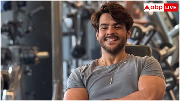 इस मशहूर यूट्यूबर ने जमकर खाए गुलाब जामुन, फिर भी घटा लिया 40 किलो वजन! इस मशहूर यूट्यूबर ने जमकर खाए गुलाब जामुन, फिर भी घटा लिया 40 किलो वजन!