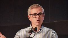 WATCH: Omar Abdullah Scales Wall To Offer Prayers At Martyrs’ Graveyard After Being Stopped by Police